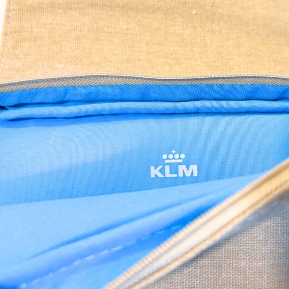 KLM JANTAMINIAU Amenity Travel Kit Taupe Cream Blue Striped - Picture 5 of 6